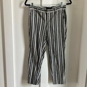 Banana Republic Women’s Avery Linen Blend Ankle Pants, Size 0 Petite. B&W
